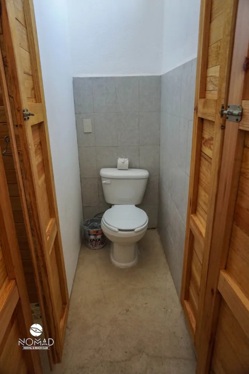 Nomad Beach House - Hostel