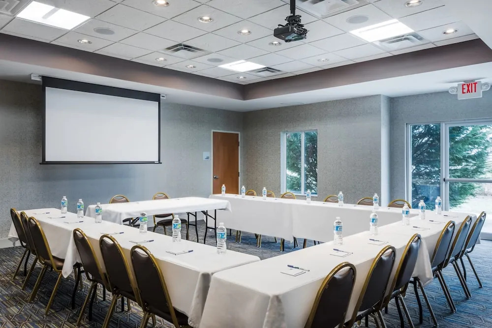 Holiday Inn Express & Suites Bremen
