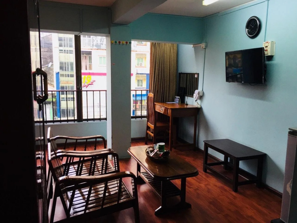 Sunflower Hotel
