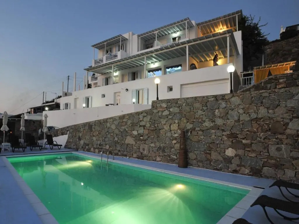 Vana Holidays
