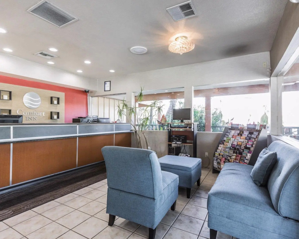 818 Hotel + Pool, an Ascend Hotel Collection Member