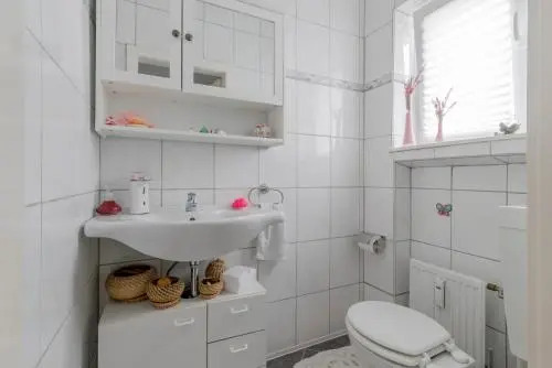 4 Private Rooms, 7 Persons (6433)