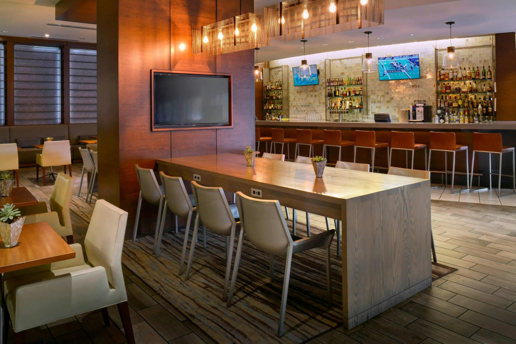 Newport News Marriott at City Center