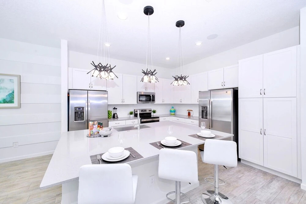 Upstay Mansion w Cinema Games Pool - Sleeps 24