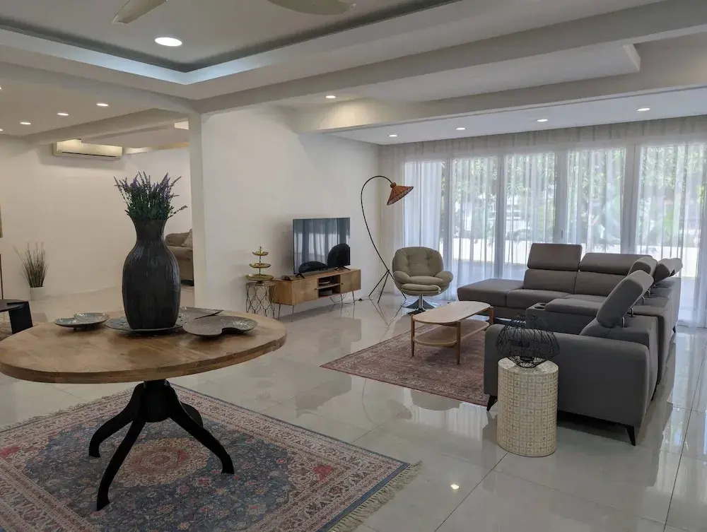 Luxury Tropical Bungalow in Damansara Golden Core