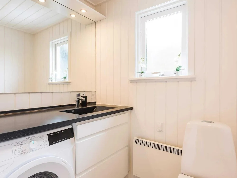 5 person holiday home in Henne