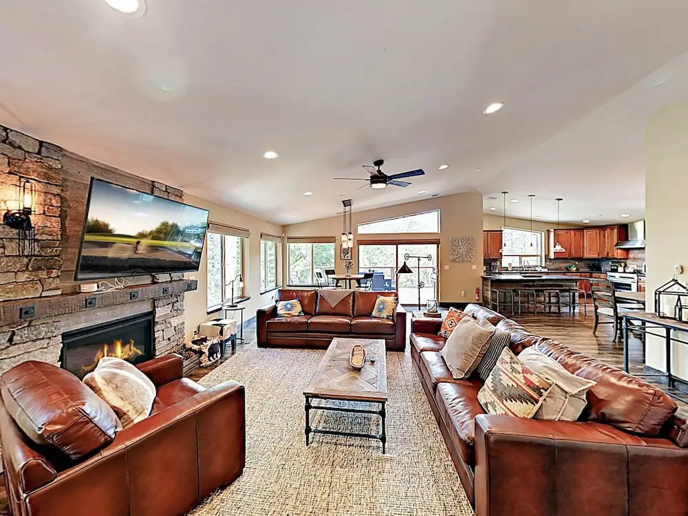 2015 South Lake Tahoe - 4 Br Home