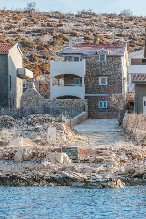 Apartments Karlo