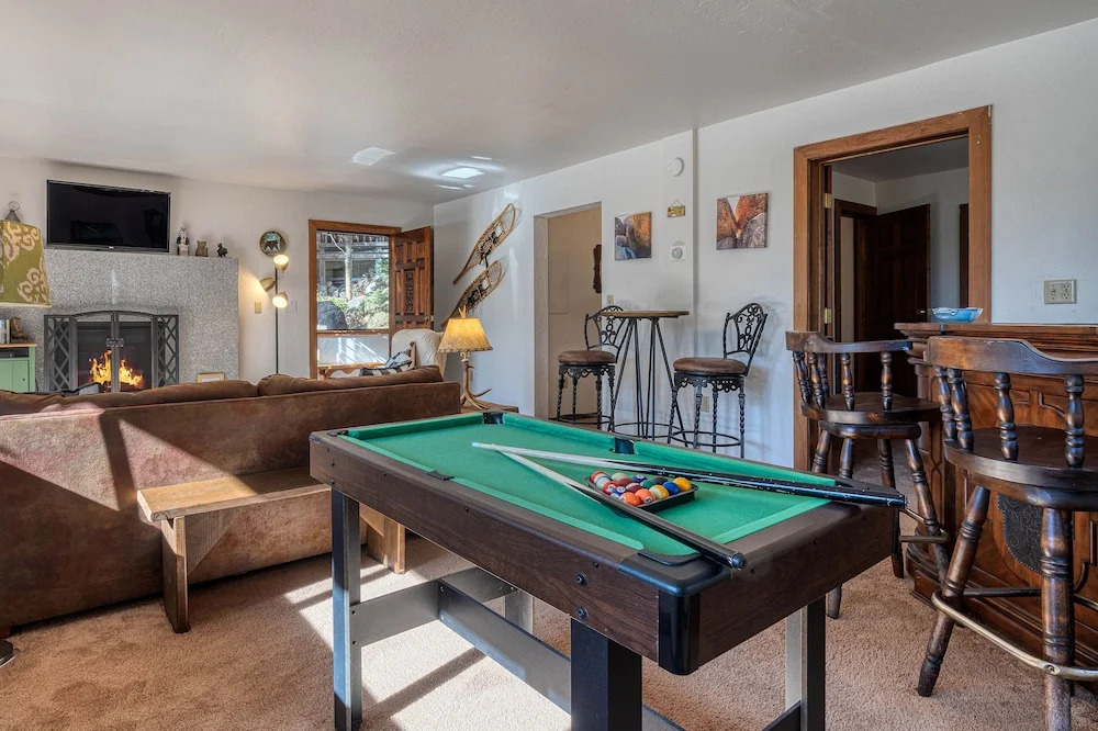 New Listing! Luxe W/ Private Master Suite 4 Bedroom Home