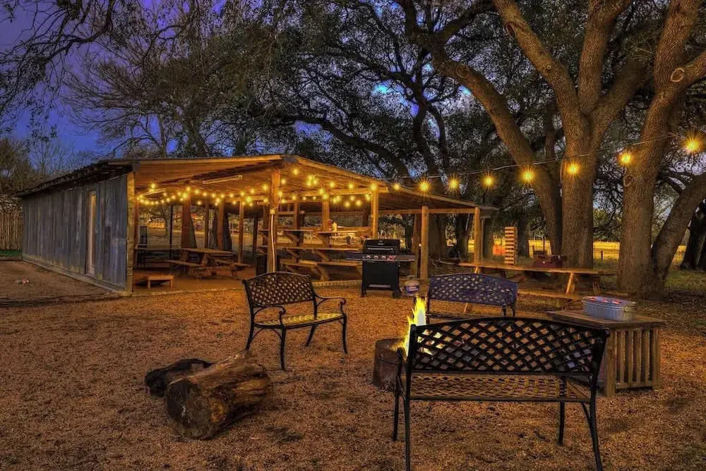 Olive St Ranch With Hottub-grill and Party Barn
