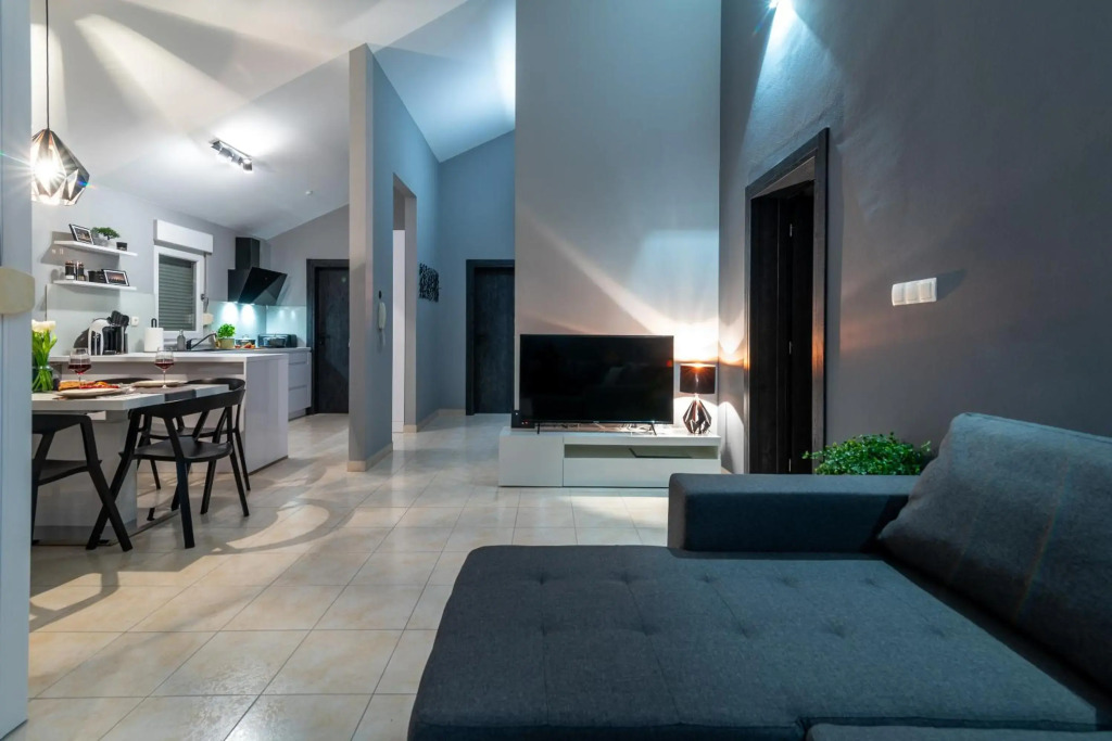 Apartment No. 8