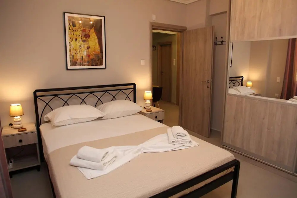 Ariadni s Athenian Apartment