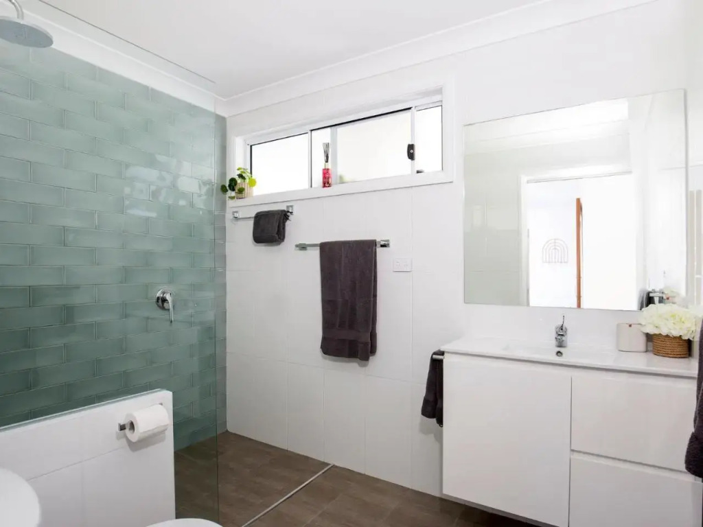Periwinkle I Pet Friendly I 2 Mins Walk to Beach