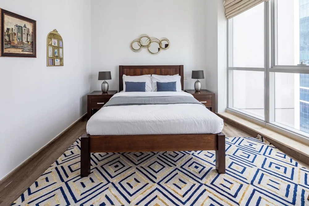 2BR With Sea Views From the 59th Floor - Sleeps 4!
