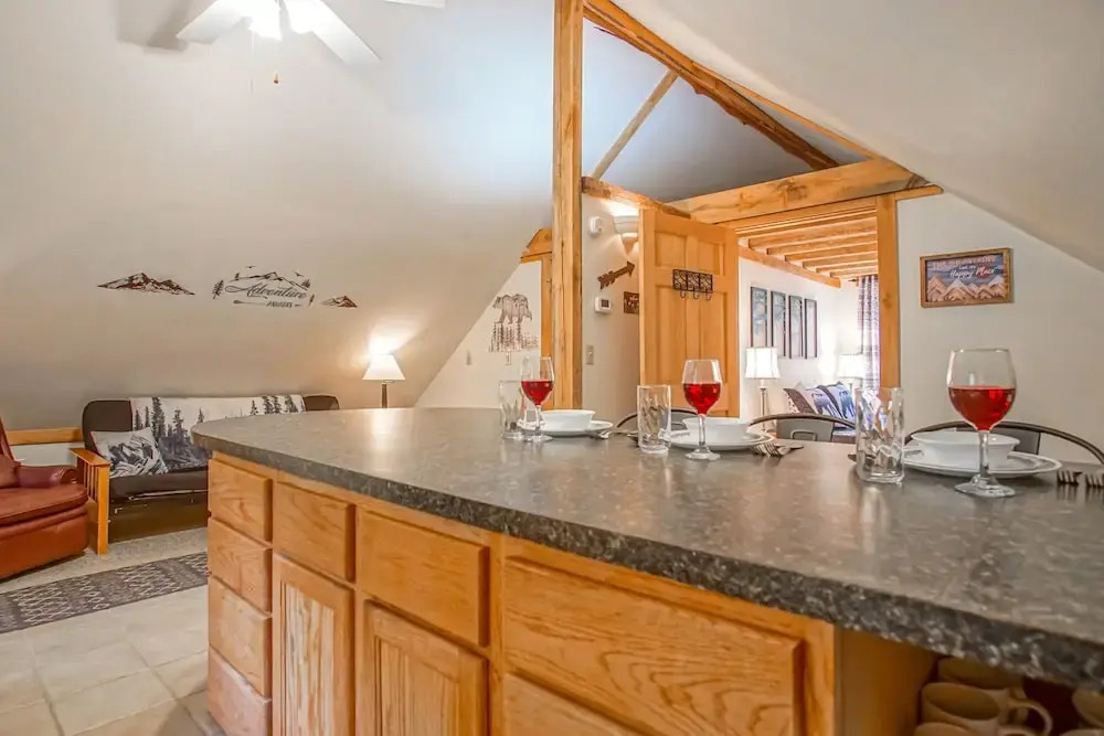 South Westridge 47gh - Snow Flurry Cabin Adjacent to The Spacious 47 Home