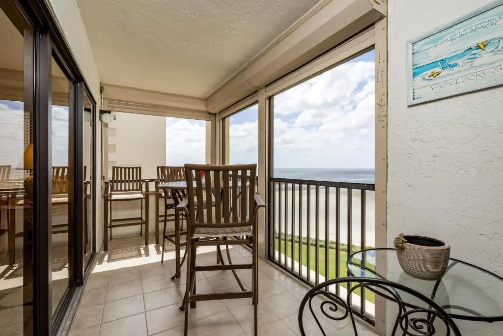Sandarac B610, 2 Bedrooms, Pool Access, Beach Front, Sleeps 4