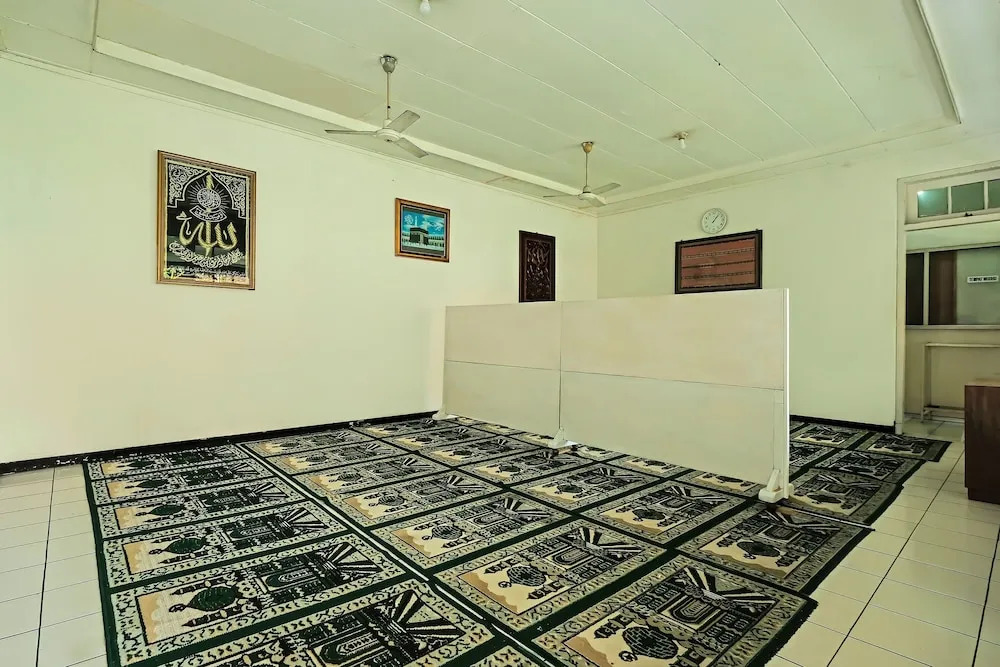 OYO 92454 Griya Raharja Guest House Syariah
