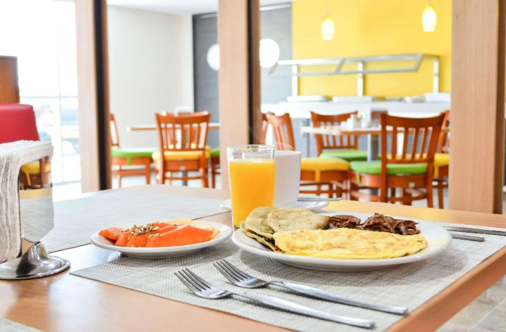 BeWow Hotel Querétaro