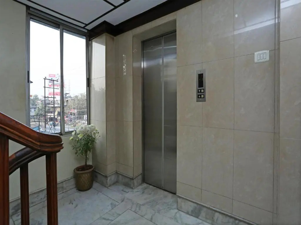 Hotel Amrit Regency