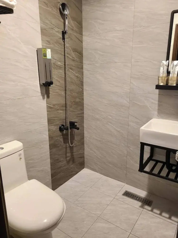 The Rooms Inn