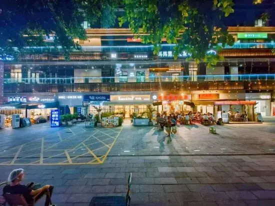 Chengdu Hexi Apartment (Huanhuahui East Railway Station Branch)
