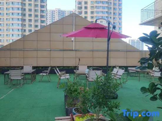 Xinzhou Christine Apartment Hotel