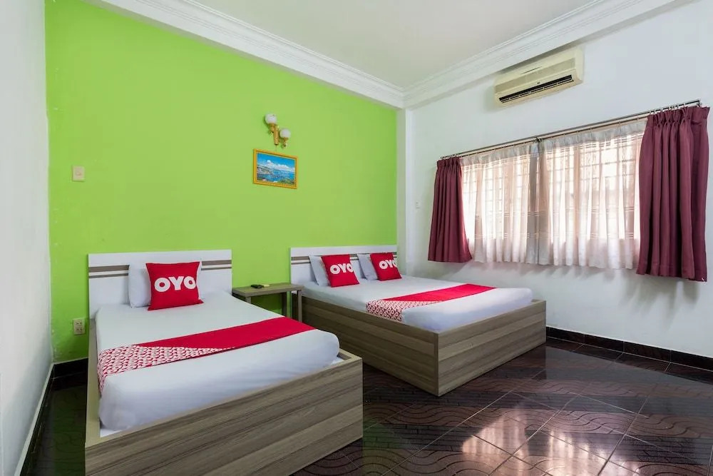 Oyo 558 Hoang Linh Hotel