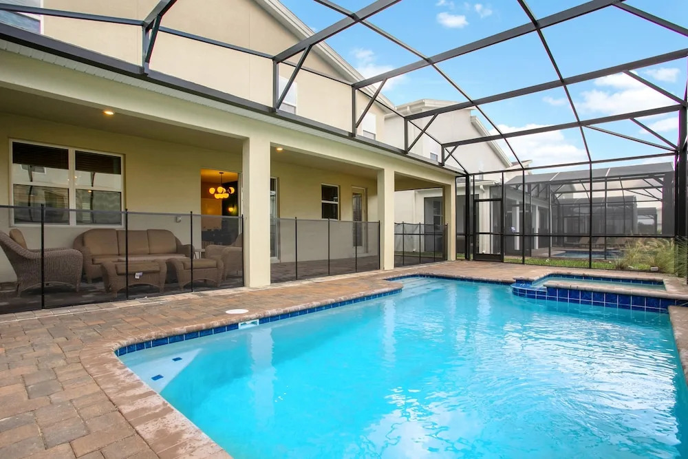 9BR Villa with Game Room & Theater