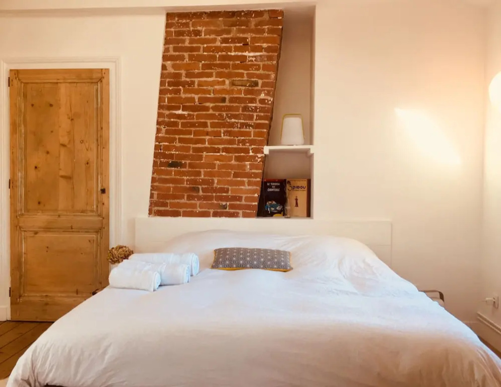 Aux Tourelles 1888 - Tres Proche Lyon #Clim #Piscine #Netflix #Parking Payant Securise