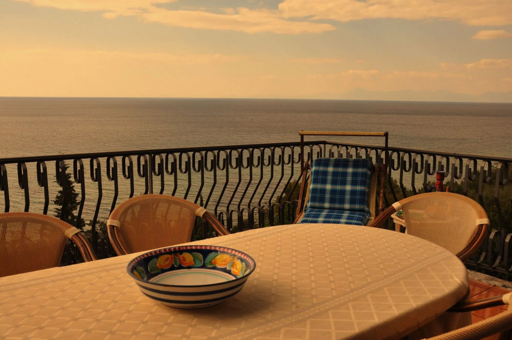 Villa Laura Sea View Apartments