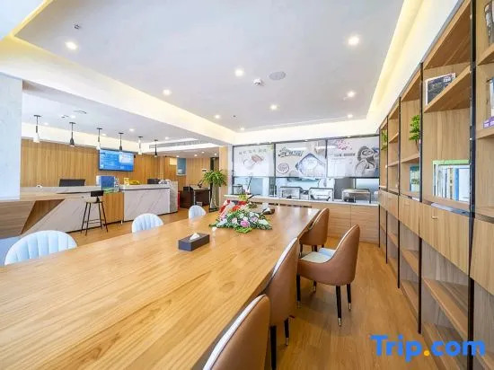 Xiaoxiang Lakeside Hotel (Yongzhou Municipal Committee Zhongbang Plaza Imperial Branch)