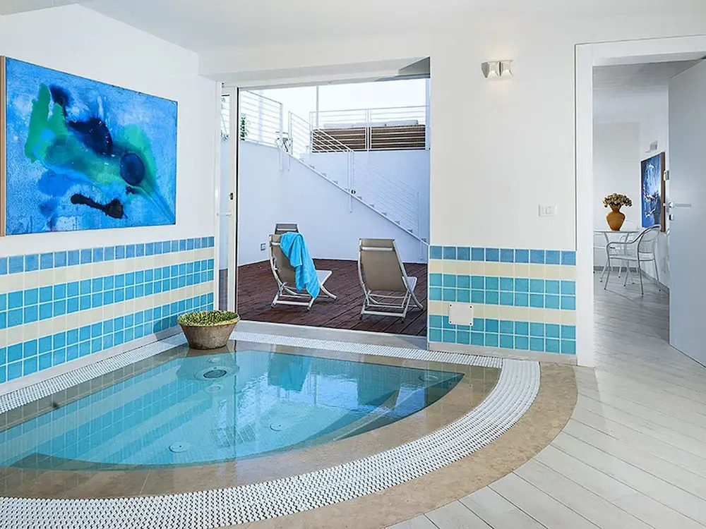 Villa with Private Swimming Pool & Hot Tub near Sea, Modica