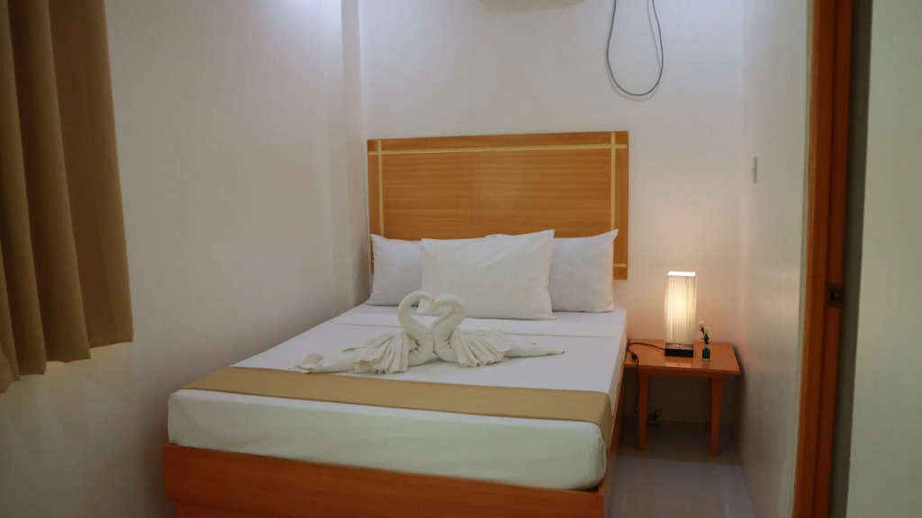 Cherrys Courtyard Hotel