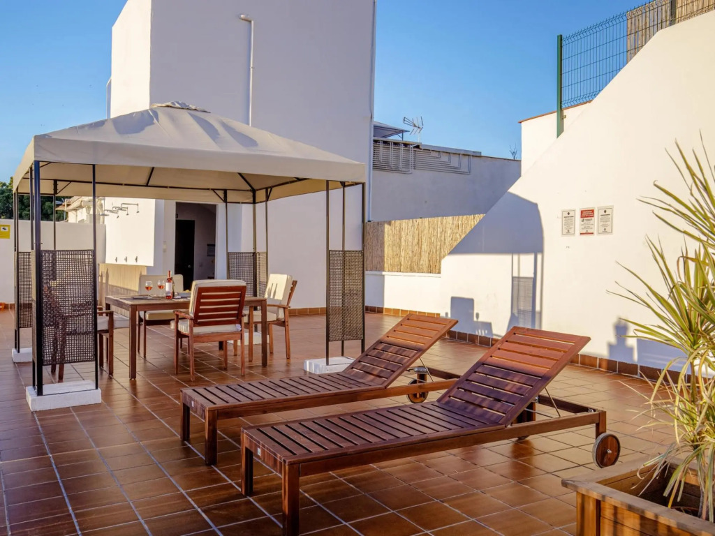 CERVANTES Apartment 11 2BR 1BT