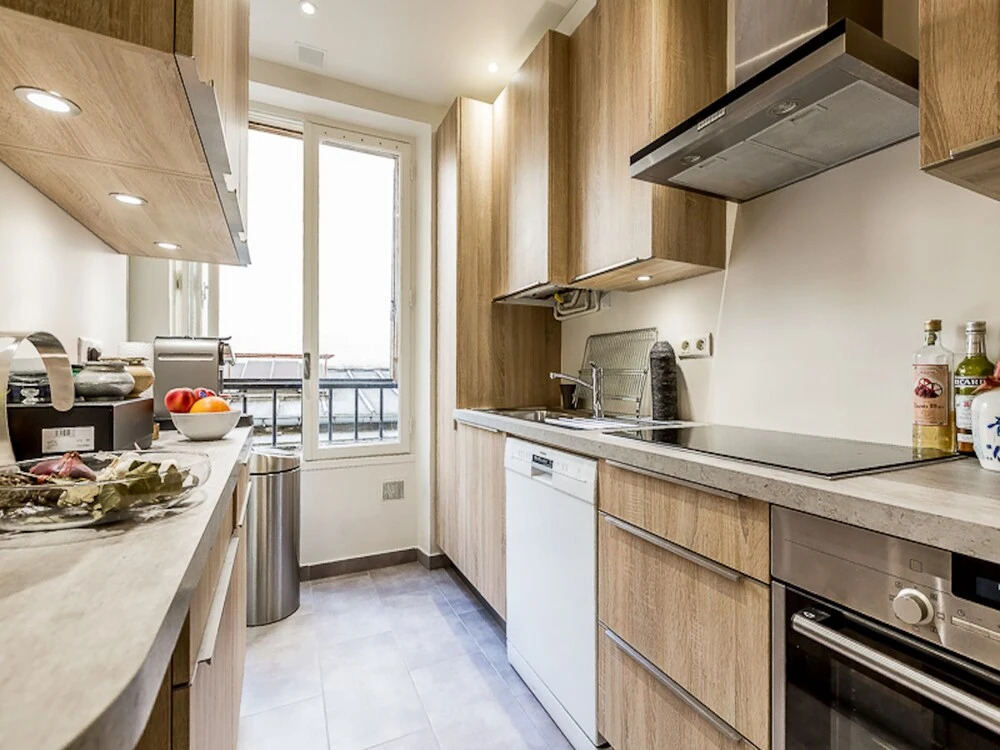 My Paris Apartments - Champs Elysées