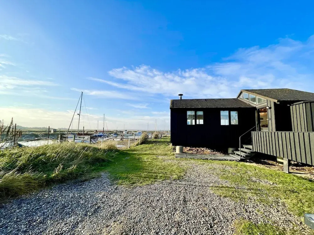 The Old Fisherman's Hut