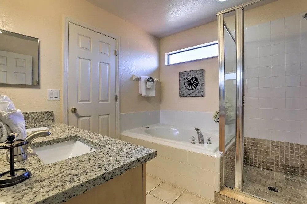 Disney Villa with Game Room and Pool - 10 Mi to Parks!