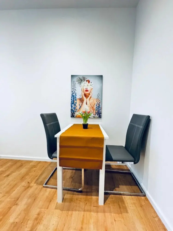 Cozy 4BR Apartment Near Kaufpark