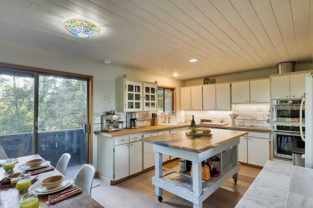 Coastal Escape w/ Balcony, Firebowl & Ocean Views Near Manzanita Sunset House by Avantstay