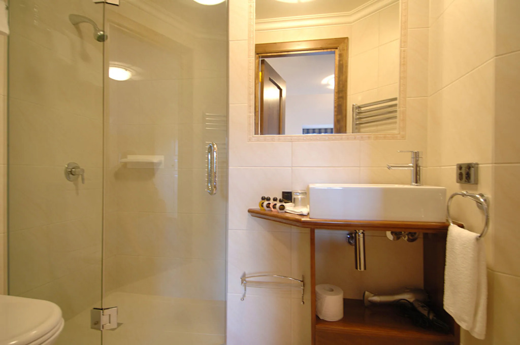 Grand Arden Monaco Nelson