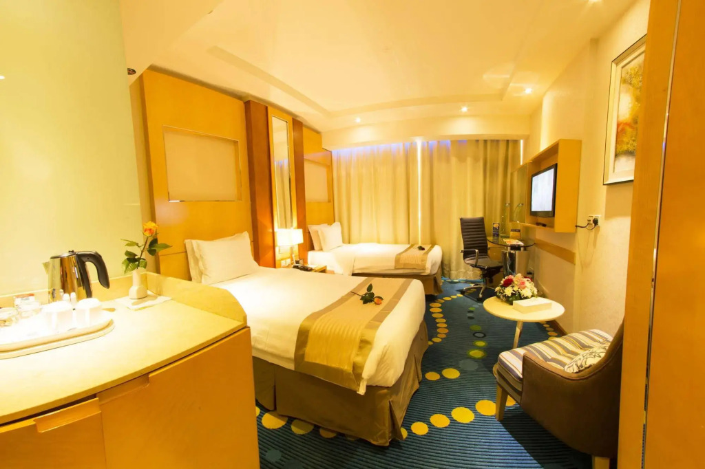 Sunday Hotel Kingdom Towers Formerly Warwick Al Dabab Hotel