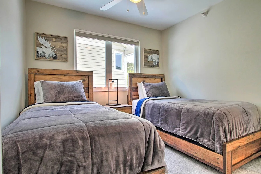 Cozy Montana Condo w/ Walk to Big Sky Resort!