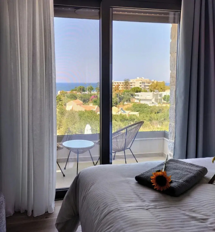 Oinolithos Luxury Villas