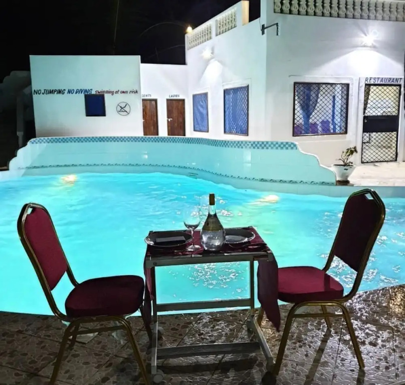 Luxurious 3-bedroom Holiday House With Pool Access in Diani Beach