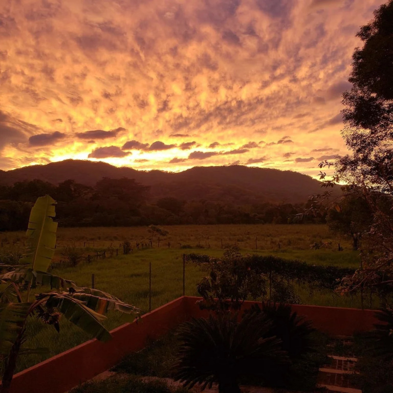 La Joya De Tuito Bed & Breakfast
