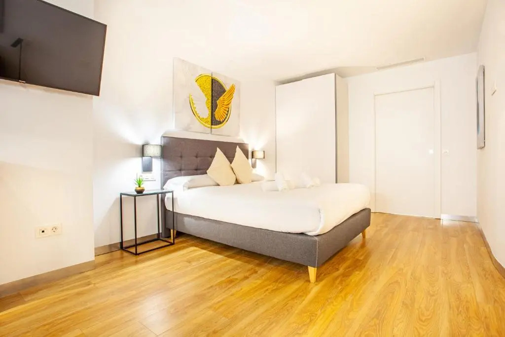 MyFlats Luxury Downtown
