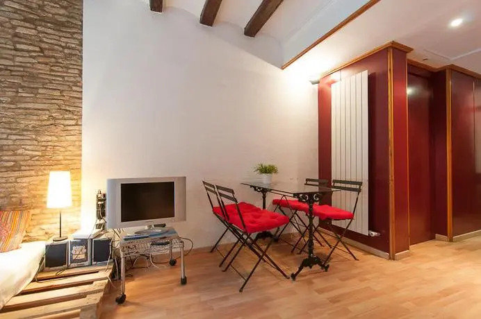 Rent a Flat in Barcelona Born