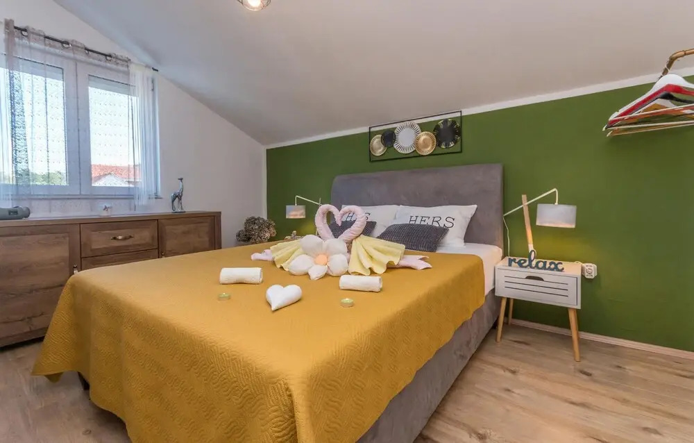 Stunning Home in Tinj With 3 Bedrooms, Wifi and Outdoor Swimming Pool
