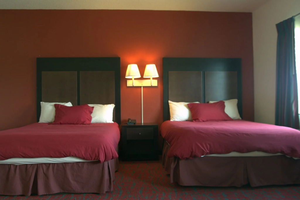 Sandalwood Studios & Suites