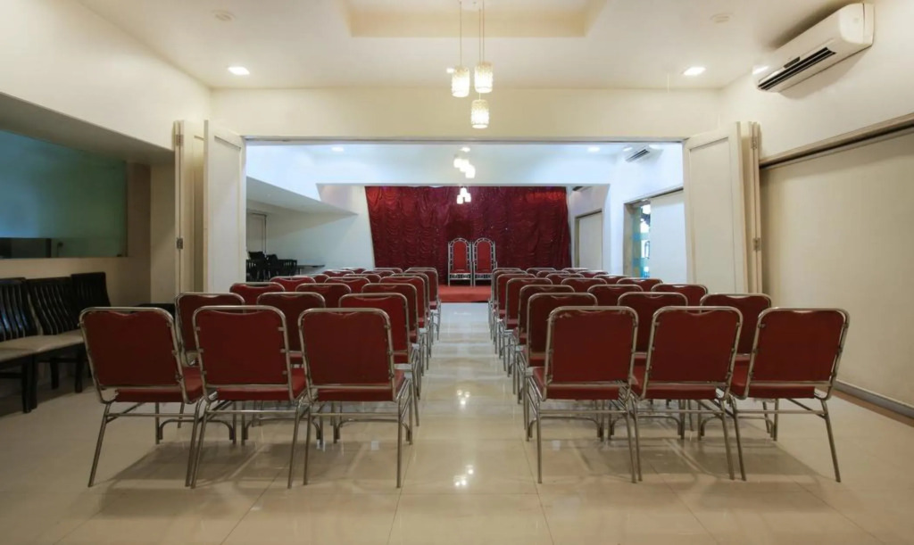 Hotel Golden Nest - Thane